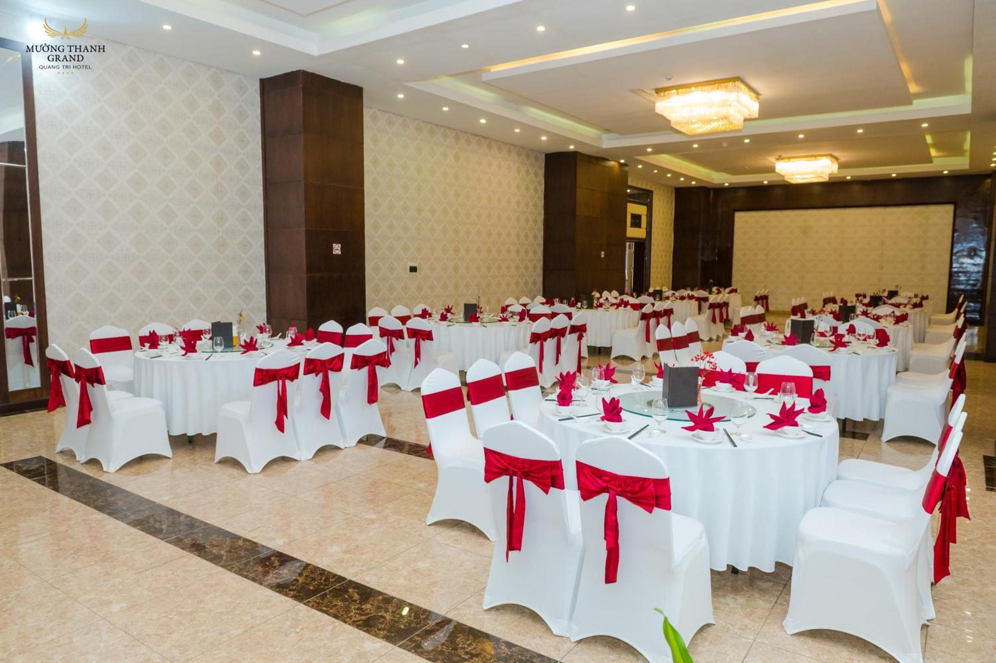 Muong Thanh Grand Quang Tri Hotel Bagian luar foto