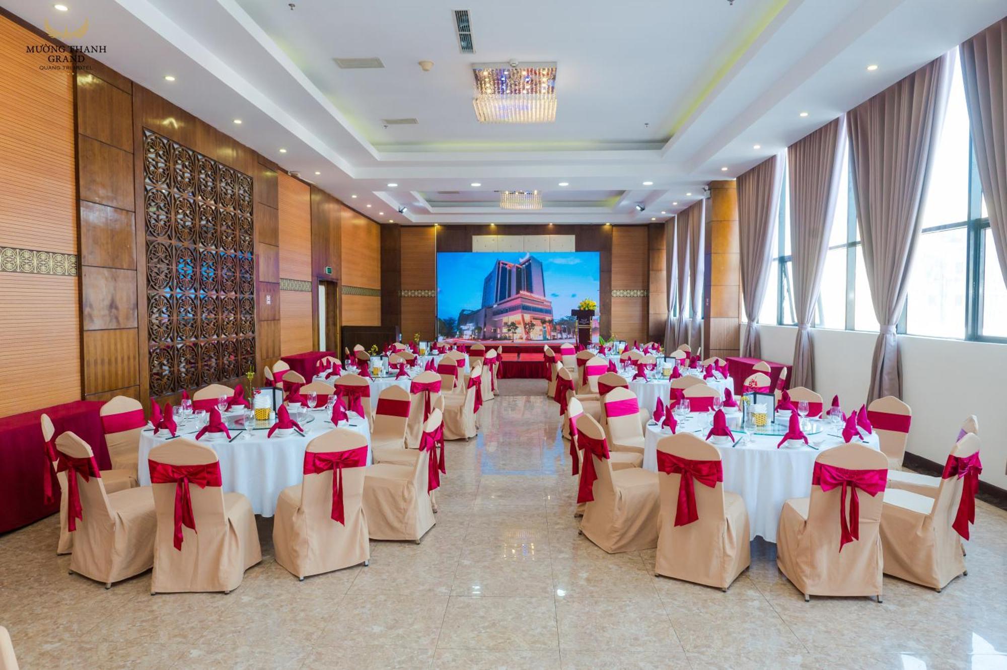 Muong Thanh Grand Quang Tri Hotel Bagian luar foto