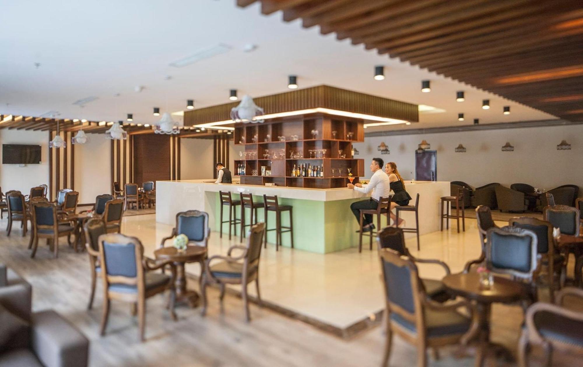 Muong Thanh Grand Quang Tri Hotel Bagian luar foto