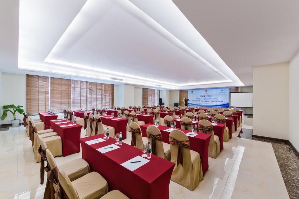 Muong Thanh Grand Quang Tri Hotel Bagian luar foto
