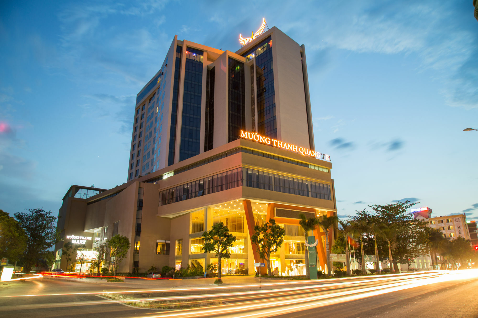 Muong Thanh Grand Quang Tri Hotel Bagian luar foto